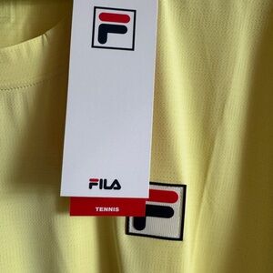 Men’s Fila Tennis/Pickleball tee. XL. Light Yellow